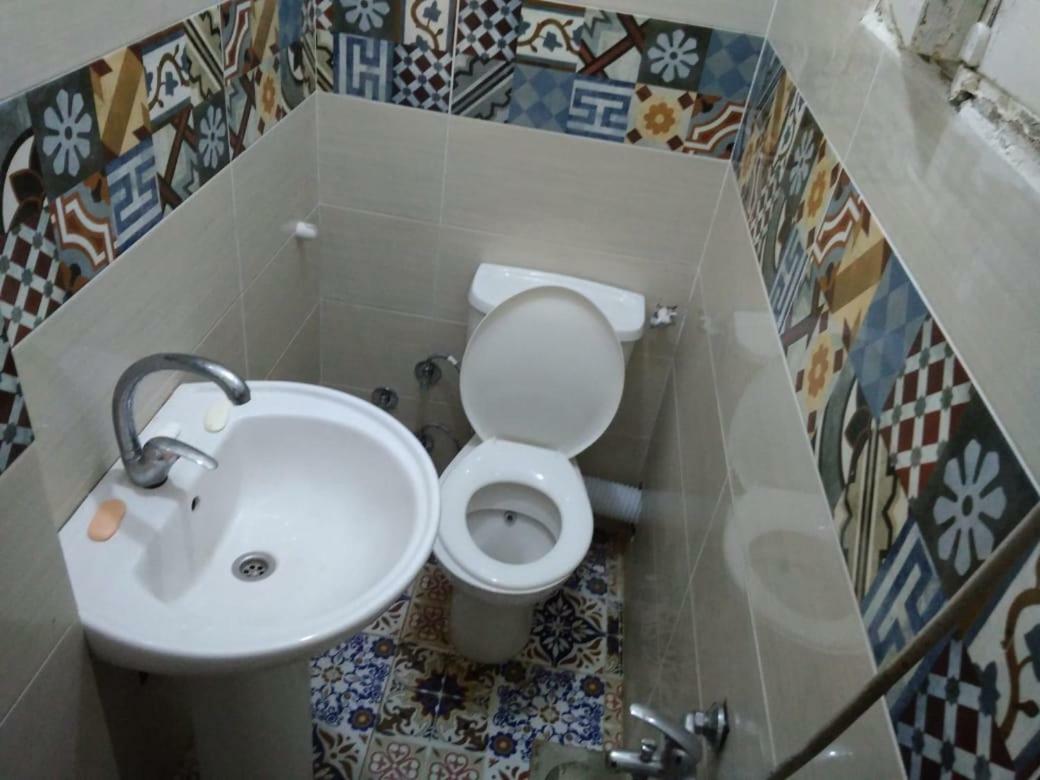 אלכסנדריה Flower Roomsللرجال فقط מראה חיצוני תמונה