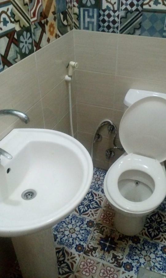 אלכסנדריה Flower Roomsللرجال فقط מראה חיצוני תמונה